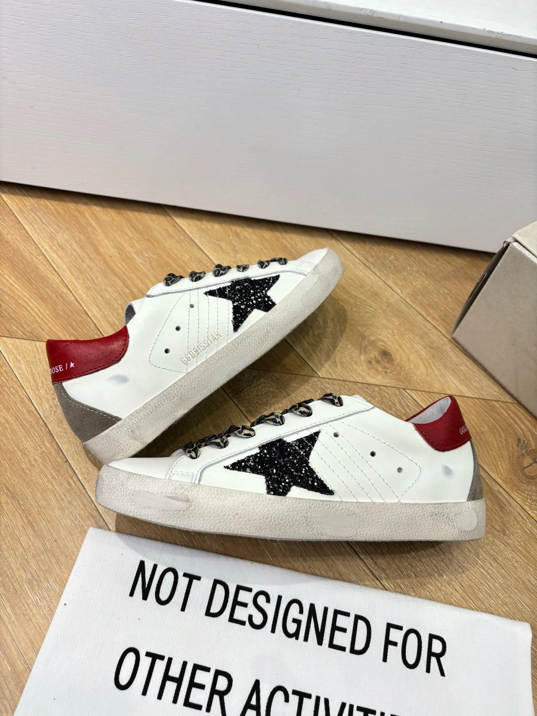 OOBB-- 6642 GWF00102.F006517.82813 cowhide item：E-X02I1004